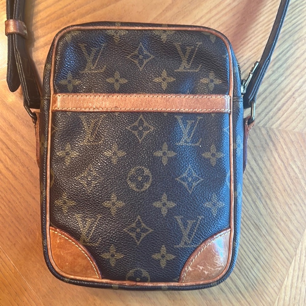 Louis Vuitton crossbody